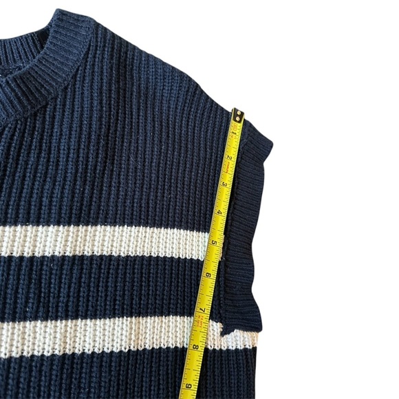 NWOT Moon & Madison Blue and White Striped Knit Sweater Shirt Medium - Picture 9 of 12
